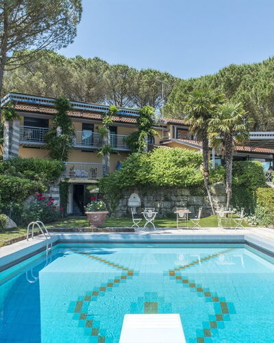 Il Vignale 18+2: Zwembad, Toevlucht, Eco Hotel, Landgoed, Tuin, Schaduw, Hacienda, Hotel, Landscaping, Villa