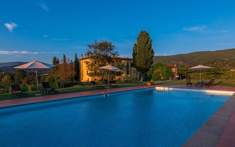 Villa Palazzaccio 26: Landgoed, Eco Hotel, Hacienda, Landscaping, Zwembad, Boerderij, Avond, Villa, Toevlucht