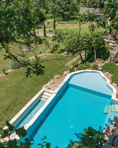 Borgo Paradiso 4+2: Zwembad, Tuin, Vrije Tijd, Schaduw, Landgoed, Toevlucht, Landscaping, Backyard, Waterpartij, Flagstone