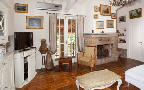 Virginia 8: Meubilair, Muur, Interieur Ontwerp, Hout, Flooring, Stoel, Woonkamer, Verdieping, Verlichting, Huis