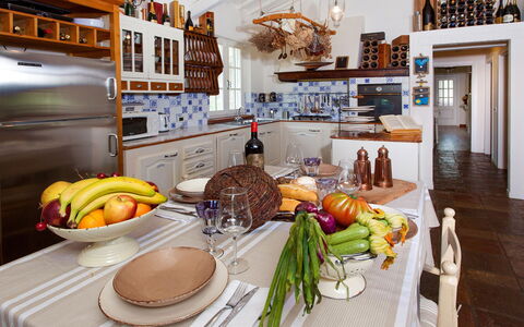 Virginia 8: Meubilair, Interieur Ontwerp, Keuken, Hout, Countertop, Flooring, Verlichting, Cabinetry, Stoel, Kamer