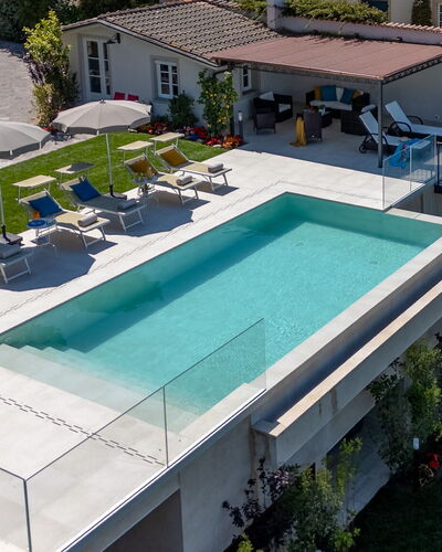 Villa Elena 9+1: Zwembad, Toevlucht, Vrije Tijd, Buitenmeubels, Samengesteld Materiaal, Eco Hotel, Paraplu, Recreatie, Thermae, Waterpartij