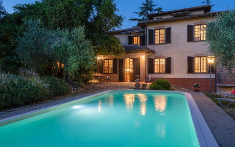 Villa Fiorentini 10: Zwembad, Hacienda, Landgoed, Toevlucht, Villa, Thermae, Kamerplant, Eco Hotel, Backyard