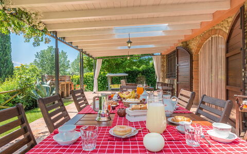 Villa Gino 8+2: Meubilair, Tafel, Buitenmeubels, Stoel, Buitentafel, Keuken En Eettafel, Tuin, Bloempot, Eco Hotel, Veranda
