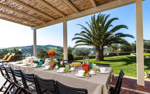 Il Poggiarellino 14: Meubilair, Tafel, Stoel, Keuken En Eettafel, Toevlucht, Buitenmeubels, Eco Hotel, Schaduw, Buitentafel, Tuin