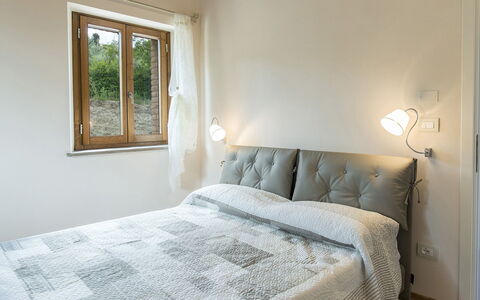 La Vecchia Fonte 15: Bed, Bedding, Interieur Ontwerp, Slaapkamer, Meubilair, Laken, Muur, Linens, Hout, Kamer