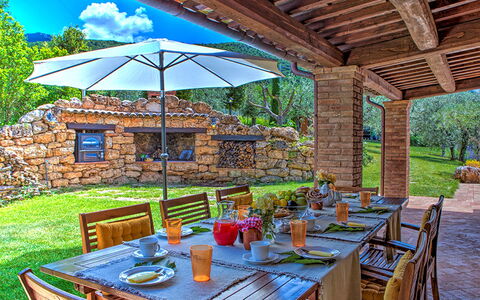 Villa Bella 8: Toevlucht, Tuin, Meubilair, Buitenmeubels, Eco Hotel, Zwembad, Schaduw, Landgoed, Landscaping, Hacienda