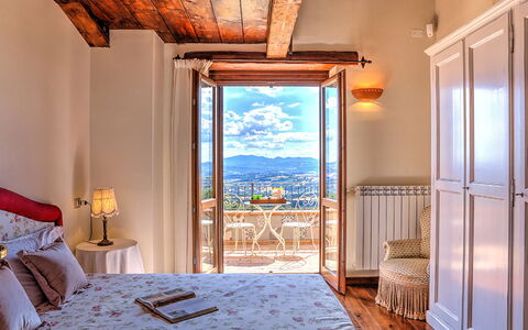 Villa Bella 8: Stoel, Balkon, Kamerplant, Hotel, Villa, Bergdorp, Linens