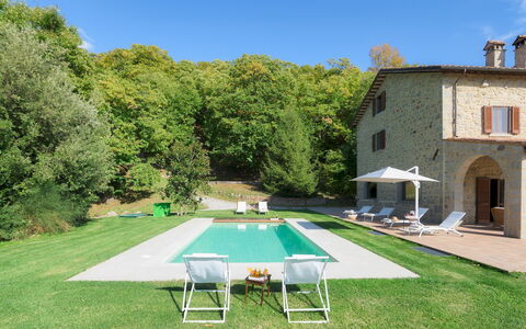Casale del Castagneto 8: Zwembad, Landgoed, Boerderij, Verblijf, Tuin, Gazon, Backyard, Hacienda, Villa, Werf