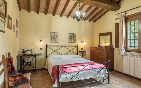 Villa Mila 6: Meubilair, Interieur Ontwerp, Flooring, Bed, Plafond, Slaapkamer, Verdieping, Kamer, Huis, Bed Frame
