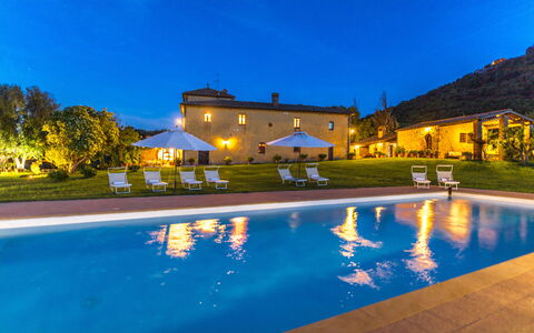 Podere Pratovecchio 14+2: Zwembad, Landgoed, Boerderij, Villa, Hacienda, Toevlucht, Eco Hotel