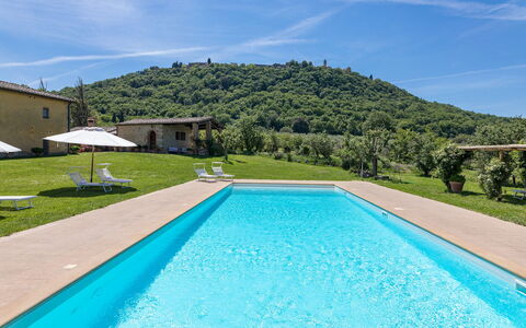 Podere Pratovecchio 14+2: Zwembad, Landgoed, Boerderij, Villa, Eco Hotel, Hacienda, Toevlucht, Hotel