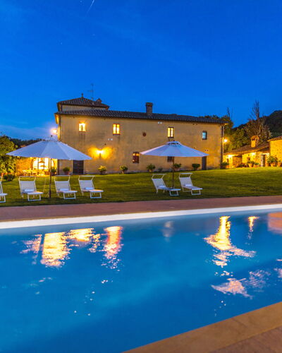 Podere Pratovecchio 14+2: Zwembad, Landgoed, Boerderij, Villa, Hacienda, Toevlucht, Eco Hotel