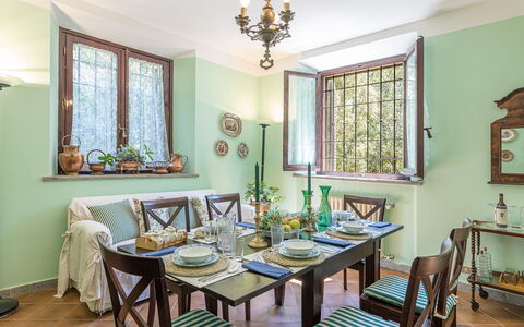 Villa Rinaldi 6: Meubilair, Interieur Ontwerp, Tafel, Hout, Eetkamer, Plafond, Flooring, Keuken En Eettafel, Kamer, Stoel