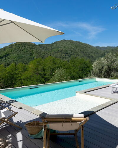 Villa Cristina 3: Bergachtig Landvormen, Zwembad, Berg, Heuvel, Bergketen, Toevlucht, Buitenmeubels, Eco Hotel, Vrije Tijd, Ridge
