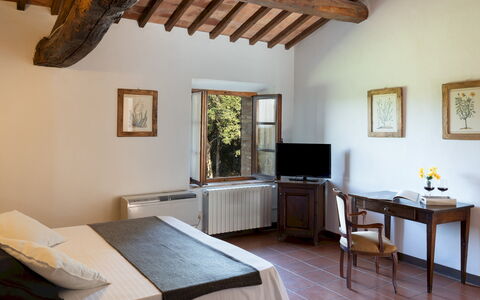 Borgo Gallinaio 32: Meubilair, Muur, Hout, Interieur Ontwerp, Flooring, Huis, Bed, Kamer, Slaapkamer, Fotolijst
