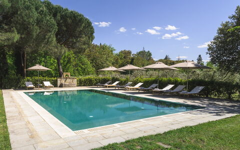Villa Metelliano 10: Zwembad, Buitenmeubels, Ligstoel, Toevlucht, Schaduw, Tuin, Reflectie, Landscaping, Reflecting Pool, Eco Hotel