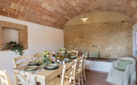 Casa la Fenice 8+2: Meubilair, Interieur Ontwerp, Plafond, Tafel, Keuken En Eettafel, Flooring, Stoel, Verlichting, Verdieping, Eetkamer