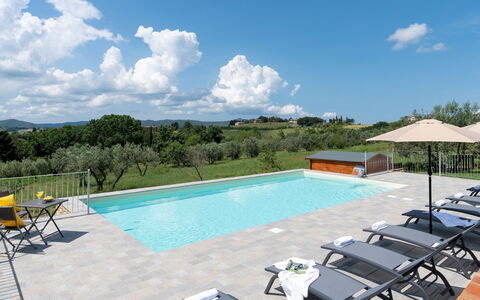 Casa la Fenice 8+2: Zwembad, Buitenmeubels, Meubilair, Toevlucht, Ligstoel, Samengesteld Materiaal, Stoel, Eco Hotel, Thermae, Paraplu