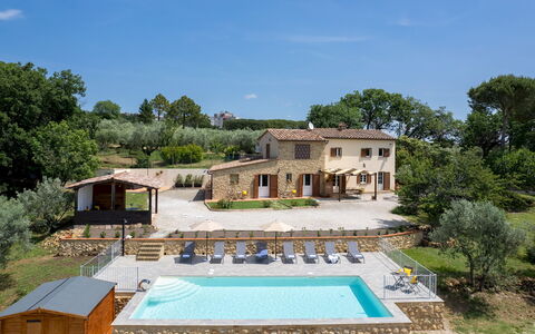 Casa la Fenice 8+2: Zwembad, Toevlucht, Buitenmeubels, Landgoed, Paraplu, Thermae, Villa, Boerderij, Hacienda, Eco Hotel