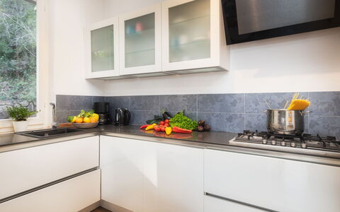 Villa Laconella 8+4: Toestel Van De Keuken, Keuken, Countertop, Major Appliance, Cabinetry, Huishoudapparatuur, Interieur Ontwerp, Fornuis, Fornuis, Huis
