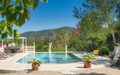 Villa Laconella 8+4: Zwembad, Vrije Tijd, Toevlucht, Hacienda, Landgoed, Eco Hotel, Vakantie, Flagstone, Schaduw, Bloempot