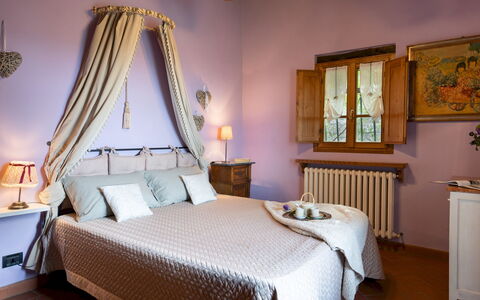 Podere Belvedere 6: Meubilair, Interieur Ontwerp, Bed, Slaapkamer, Linens, Bedding, Laken, Kamer, Textiel, Verlichting