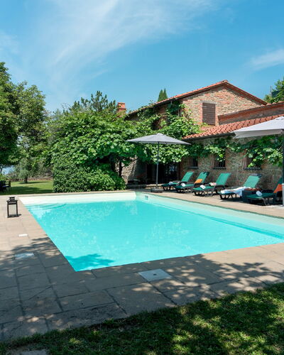 Podere Belvedere 6: Zwembad, Buitenmeubels, Landgoed, Tuin, Hacienda, Toevlucht, Villa, Backyard, Landscaping, Werf