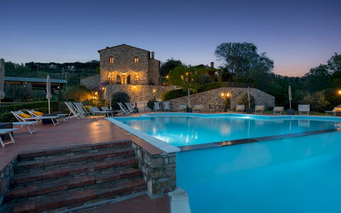 Guado al Sole 26+4: Zwembad, Landgoed, Toevlucht, Eco Hotel, Badplaats, Villa, Hacienda, Hotel, Waterpartij, Herenhuis