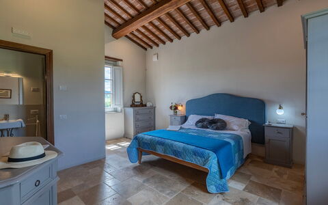 Le Colombelline 12: Meubilair, Interieur Ontwerp, Muur, Flooring, Verdieping, Plafond, Slaapkamer, Bed, Kamer, Huis