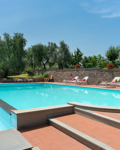 Villa Irene 6: Zwembad, Toevlucht, Hacienda, Eco Hotel, Landgoed, Thermae, Waterpartij, Villa, Hotel, Buitenmeubels