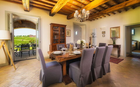 Villa Flaminia 8+2 -: Meubilair, Interieur Ontwerp, Tafel, Stoel, Hout, Eetkamer, Keuken En Eettafel, Flooring, Kamer, Verdieping