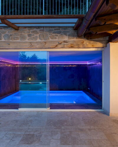 Villa Carlotta 8: Zwembad, Flooring, Toevlucht, Samengesteld Materiaal, Tegel, Thermae, Eco Hotel, Hotel, Waterpartij, Ontwerp
