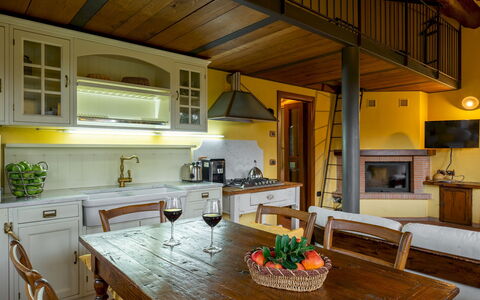 Podere Giardino 16+2: Meubilair, Interieur Ontwerp, Flooring, Hout, Keuken, Plafond, Verdieping, Huis, Kamer, Verlichting
