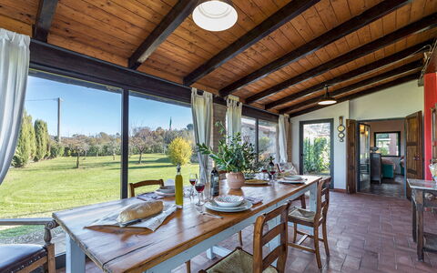 La Vigna 4: Meubilair, Huis, Deur, Verblijf, Stoel, Keuken En Eettafel, Boerderij, Landgoed, Garden Gebouwen, Tuin