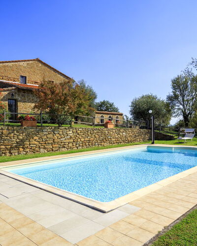 Villa le Tornaie 14: Zwembad, Landgoed, Tuin, Boerderij, Toevlucht, Eco Hotel, Backyard, Hacienda, Landscaping, Villa