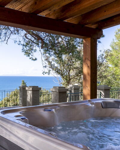 Villa Meraviglia 8: Meubilair, Toevlucht, Stoel, Loodgieterswerkinrichting, Zwembad, Buitenmeubels, Eco Hotel, Schaduw, Dek