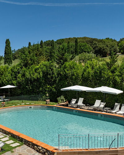 Il Pratone 12: Zwembad, Toevlucht, Eco Hotel, Tuin, Schaduw, Buitenmeubels, Landscaping, Landgoed, Hacienda, Thermae