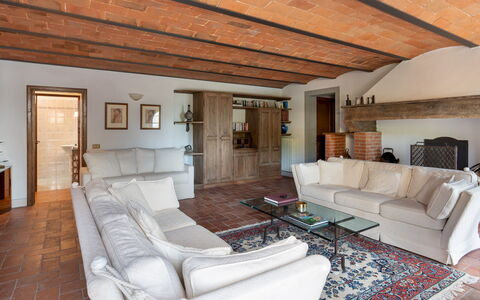 Casa Paggetti 8: Meubilair, Interieur Ontwerp, Flooring, Verdieping, Bankstel, Muur, Hout, Plafond, Kamer, Woonkamer