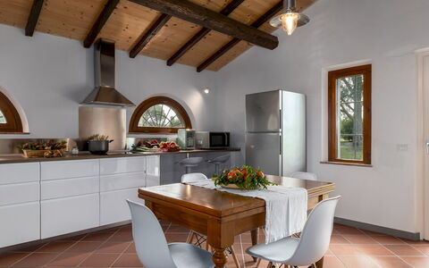 Tenuta Francigena 8: Interieur Ontwerp, Meubilair, Flooring, Hout, Huis, Plafond, Verdieping, Keuken, Verlichting, Kamer