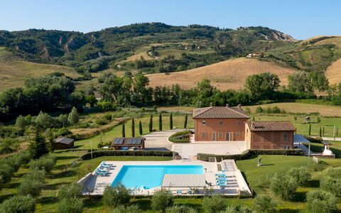 Podere Terranuova 10+2: Zwembad, Huis, Woongebied, Huis, Toevlucht, Landgoed, Boerderij, Eco Hotel, Verblijf, Thermae