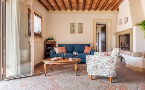 Casale Fienile 8: Meubilair, Interieur Ontwerp, Flooring, Muur, Verdieping, Hout, Bankstel, Kamer, Woonkamer, Huis