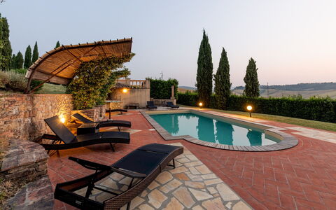 Casale Teatro 10: Zwembad, Hacienda, Landgoed, Villa, Landscaping, Binnenplaats, Eco Hotel, Flagstone, Toevlucht