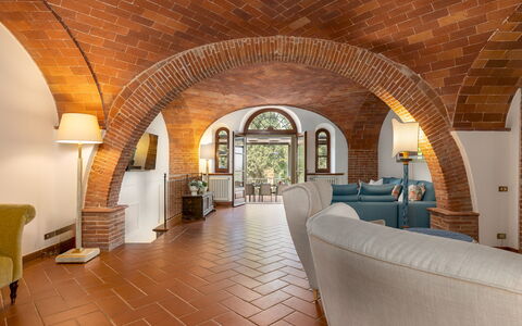 Villa la Monarca 16: Interieur Ontwerp, Plafond, Meubilair, Kamer, Stoel, Beits, Kamerplant, Steen, Bankstel, Lichte Inrichting