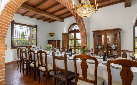 Villa la Monarca 16: Meubilair, Interieur Ontwerp, Tafel, Stoel, Verlichting, Plafond, Kamer, Keuken En Eettafel, Eetkamer, Restaurant