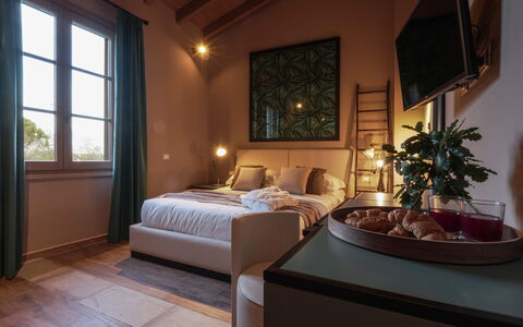 Agriresort Bacaringhe 13: Meubilair, Interieur Ontwerp, Bed, Slaapkamer, Flooring, Muur, Verdieping, Huis, Kamer, Plafond