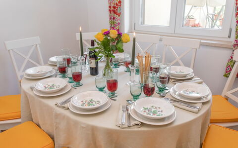 La Collina degli Ulivi 8+2: Meubilair, Tableware, Tafel, Tafelkleed, Serveware, Dishware, Linens, Eetkamer, Textiel