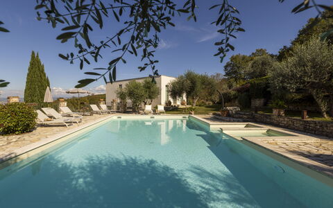 Brightline Villa 8: Zwembad, Landgoed, Landscaping, Tuin, Hacienda, Villa, Eco Hotel, Boerderij