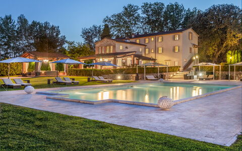 Villa Ginevra 12: Zwembad, Toevlucht, Landgoed, Buitenmeubels, Villa, Vrije Tijd, Hotel, Thermae, Eco Hotel, Tuin