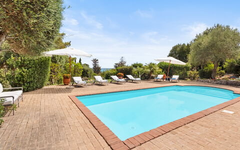 Villa Althaea 6: Blauw, Zwembad, Buitenmeubels, Toevlucht, Eco Hotel, Schaduw, Ligstoel, Landscaping, Stoel, Villa